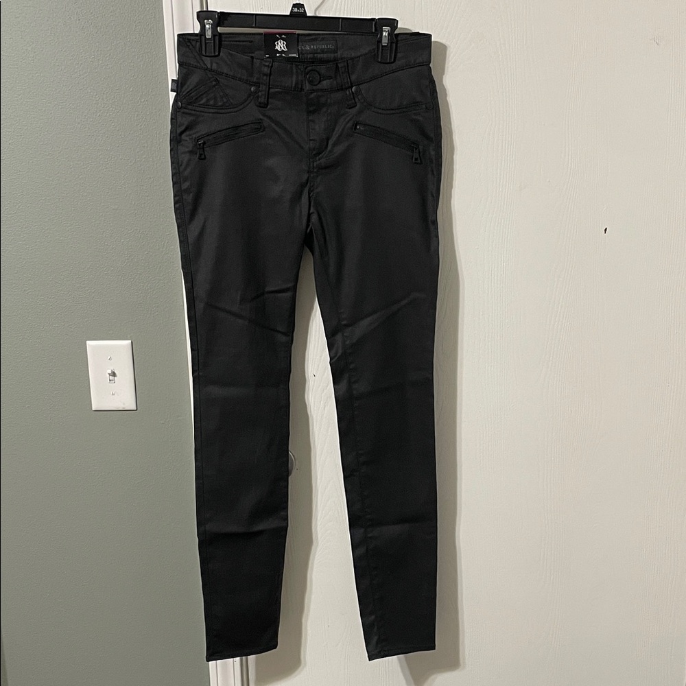 NWT Rock & Republic Kashmiere Zip It Leggings Jet Black Faux Leather Denim Sz 8 - Picture 2 of 13